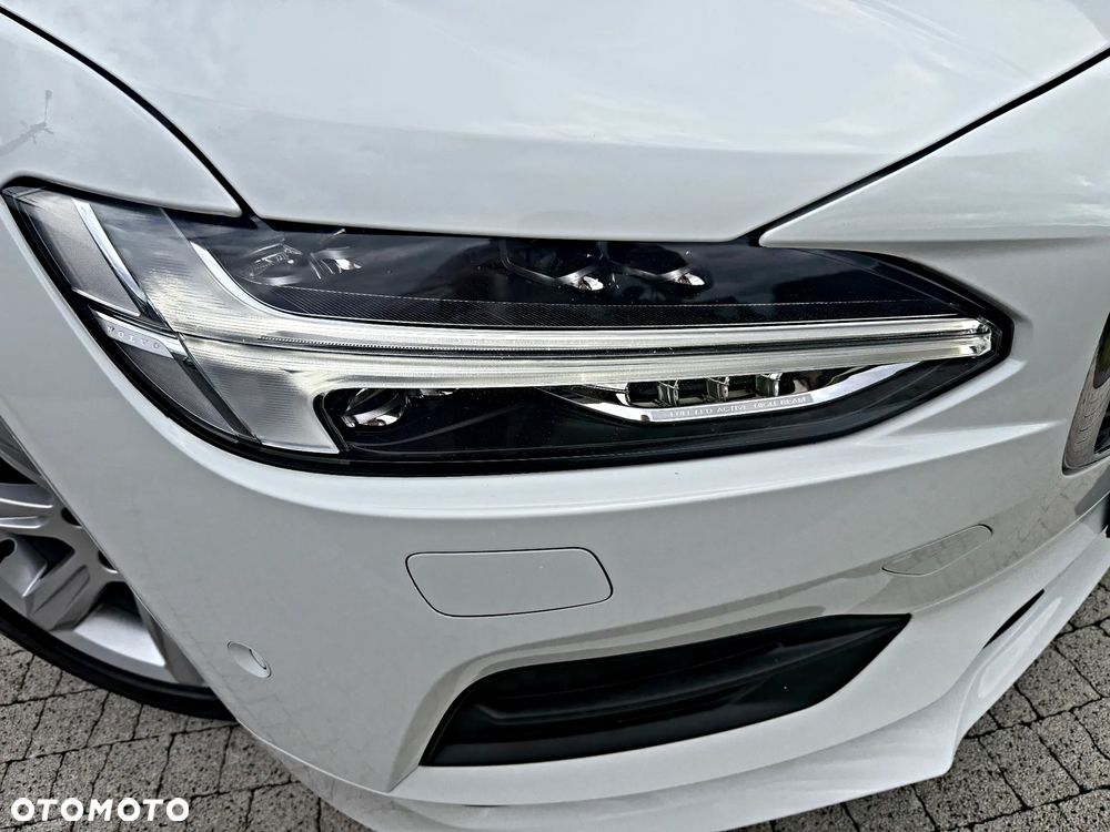 Volvo V90 D4 Geartronic Momentum - 4