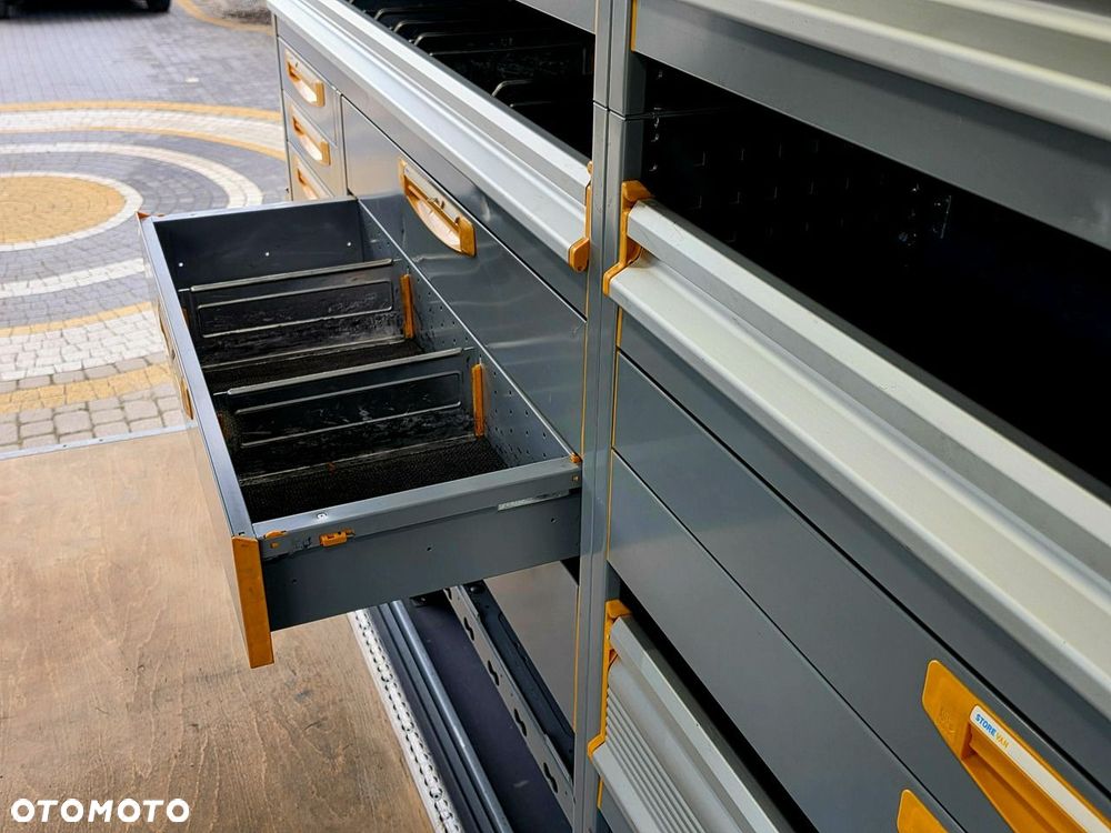 Volkswagen Crafter - 11