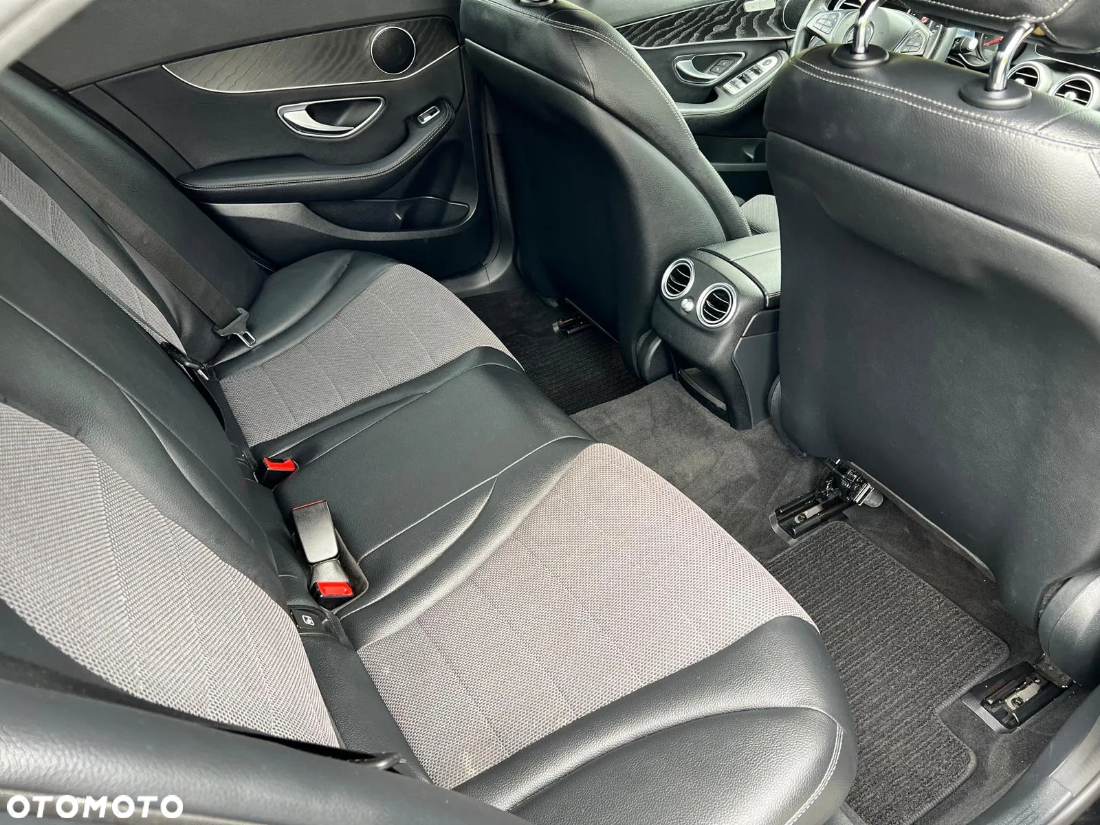 Mercedes-Benz Klasa C 250 d T 9G-TRONIC Avantgarde - 14