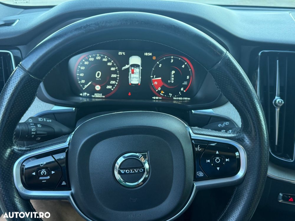 Volvo XC 60 D5 AWD Inscription - 7
