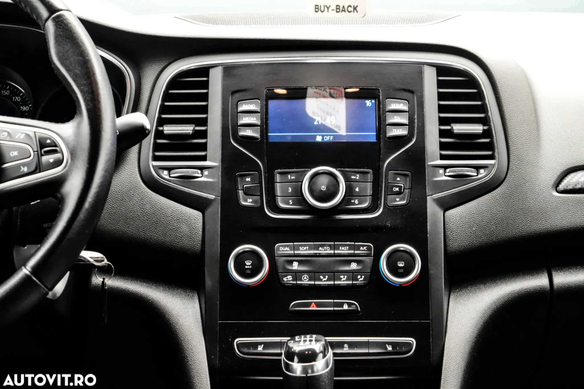 Renault Megane Blue dCi 116 Zen - 19