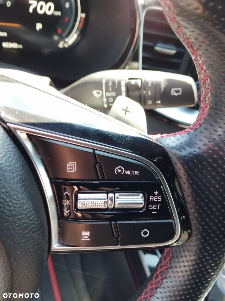 Kia ProCeed 1.6 T-GDI GT DCT - 14