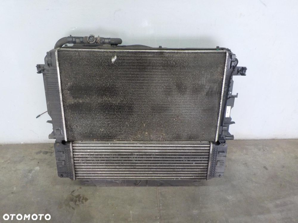 VW CRAFTER 2.0 TDI LIFT CHŁODNICA WODY INTERCOOLER OBUDOWA WĘŻE