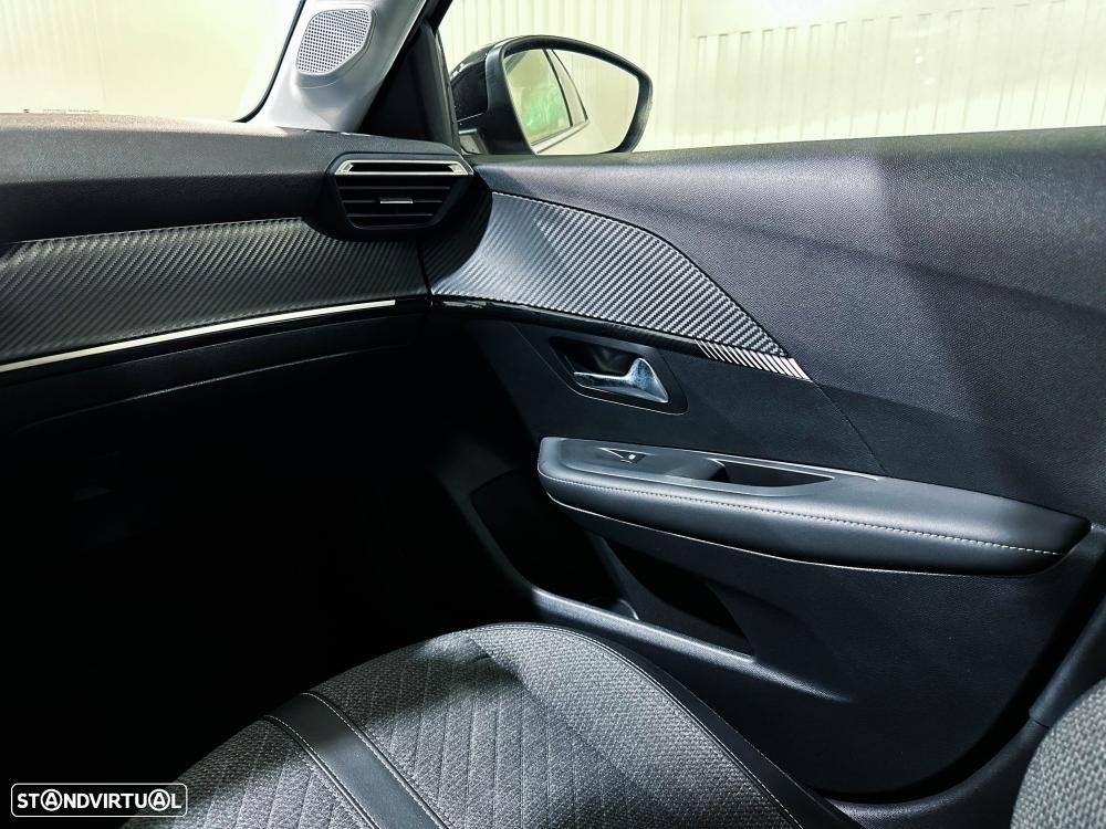 Peugeot 208 1.2 Hybrid Allure e-DCS6 - 22