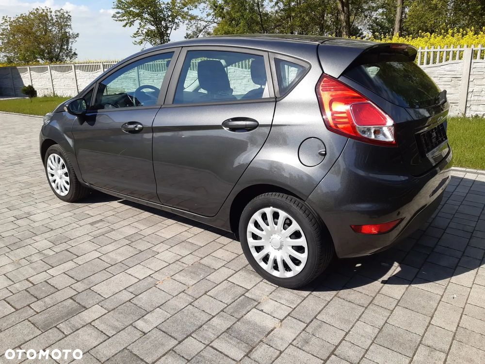 Ford Fiesta - 10