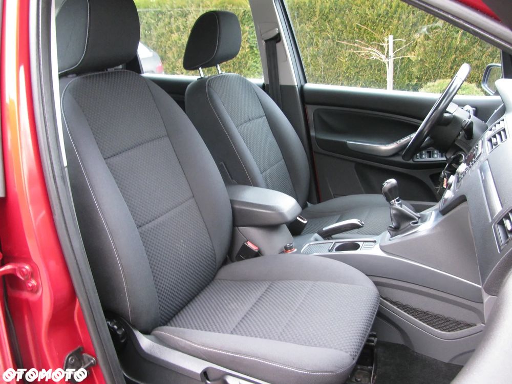 Ford C-MAX 1.8 Ambiente - 17