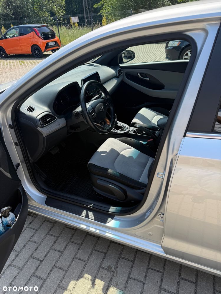 Hyundai i30 1.4 T-GDI Comfort DCT - 9