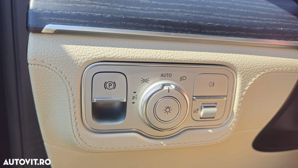 Mercedes-Benz GLS - 9