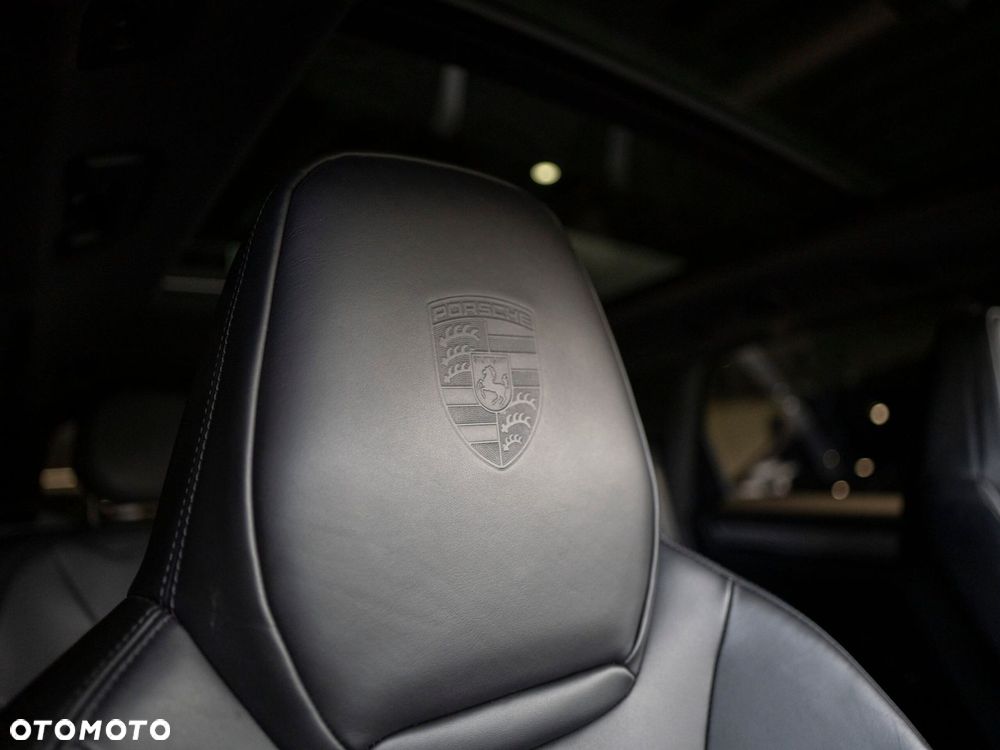 Porsche Cayenne Platinum Edition - 23