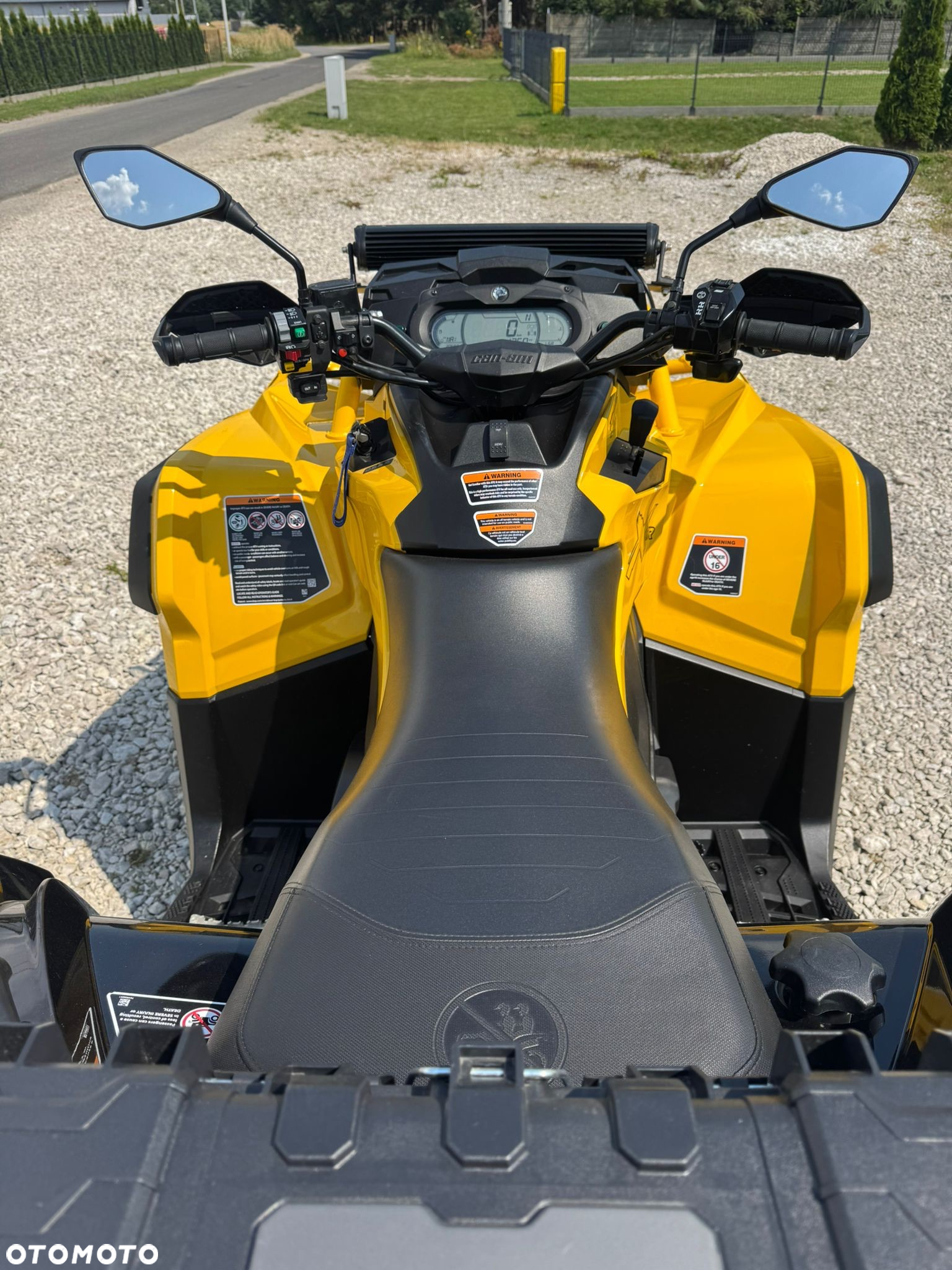 Can-Am Outlander - 6
