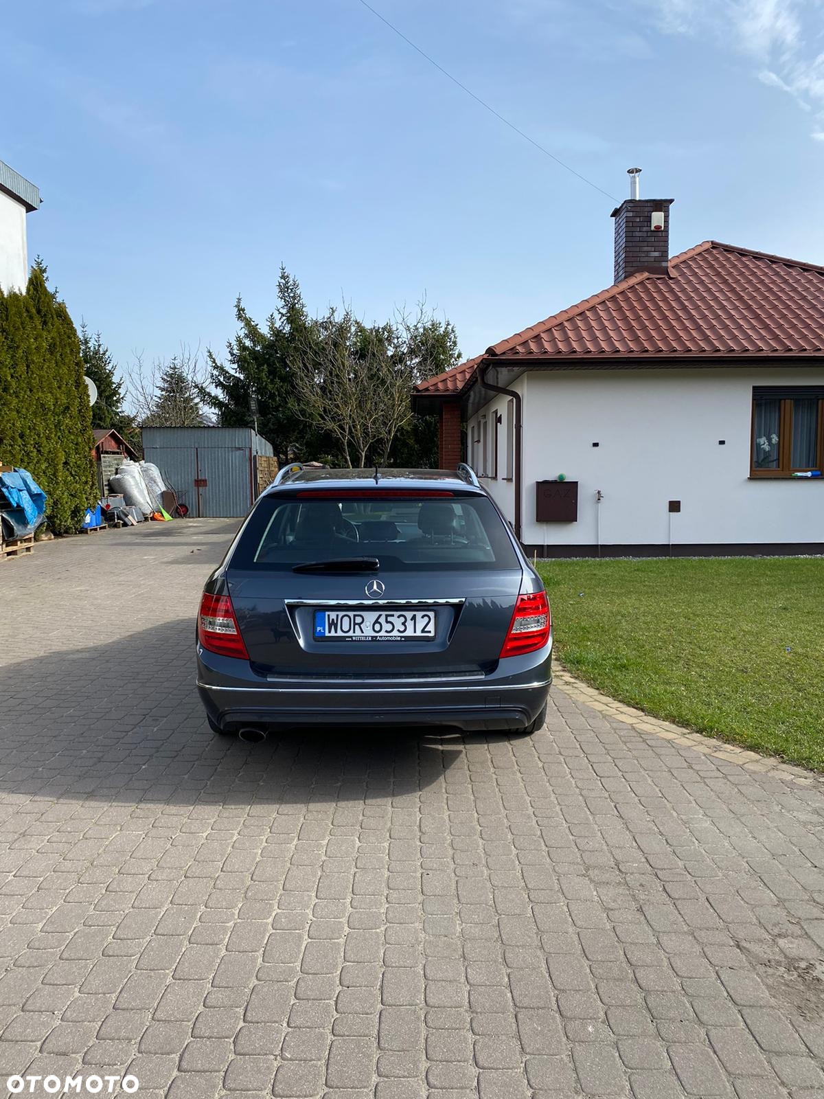 Mercedes-Benz Klasa C 200 T (BlueEFFICIENCY) 7G-TRONIC - 13