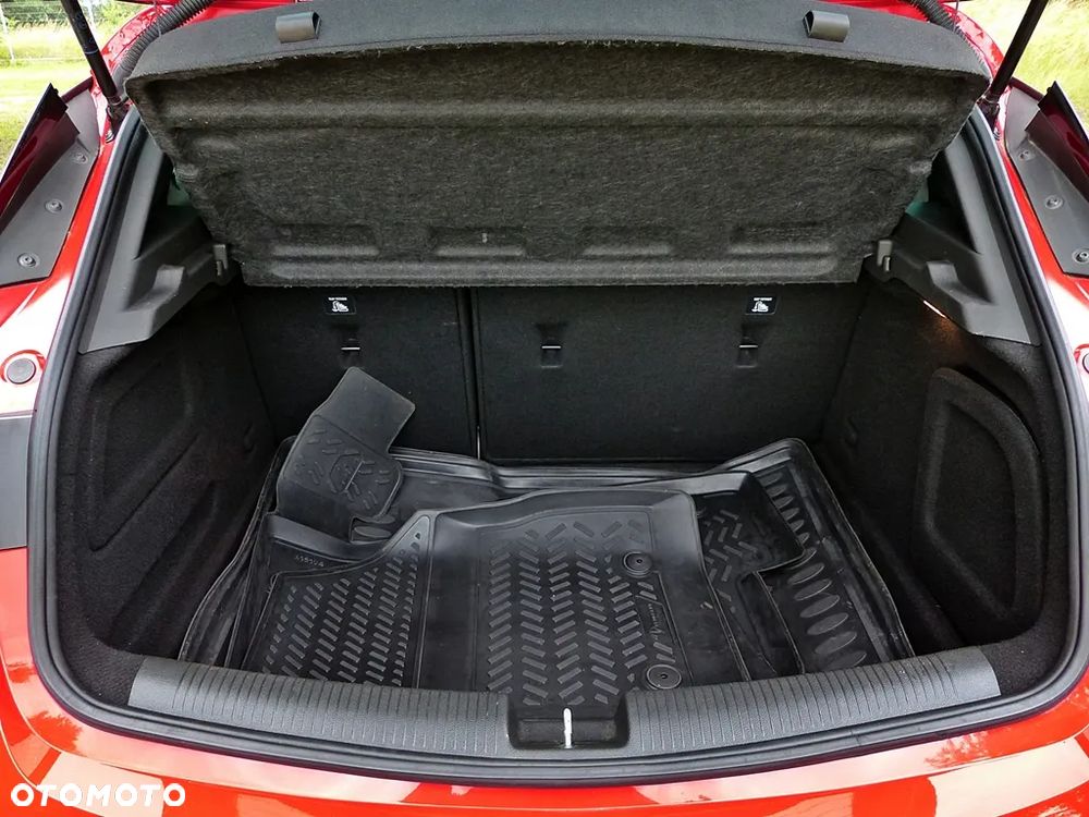 Opel Astra 1.2 T Edition S&S - 11