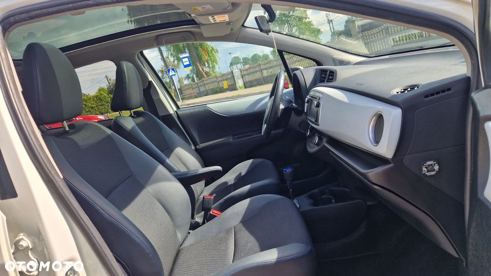 Toyota Yaris 1.5 VVT-i Selection - 9