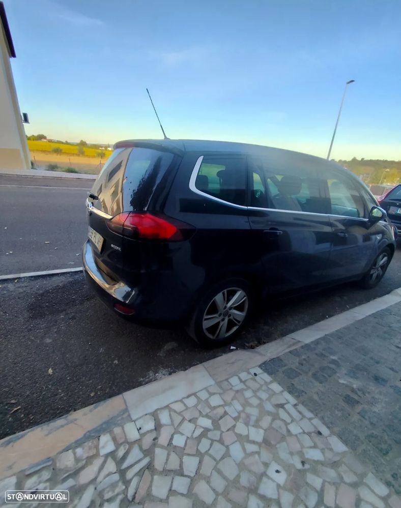 Opel Zafira 1.6 CDTi Executive - 2