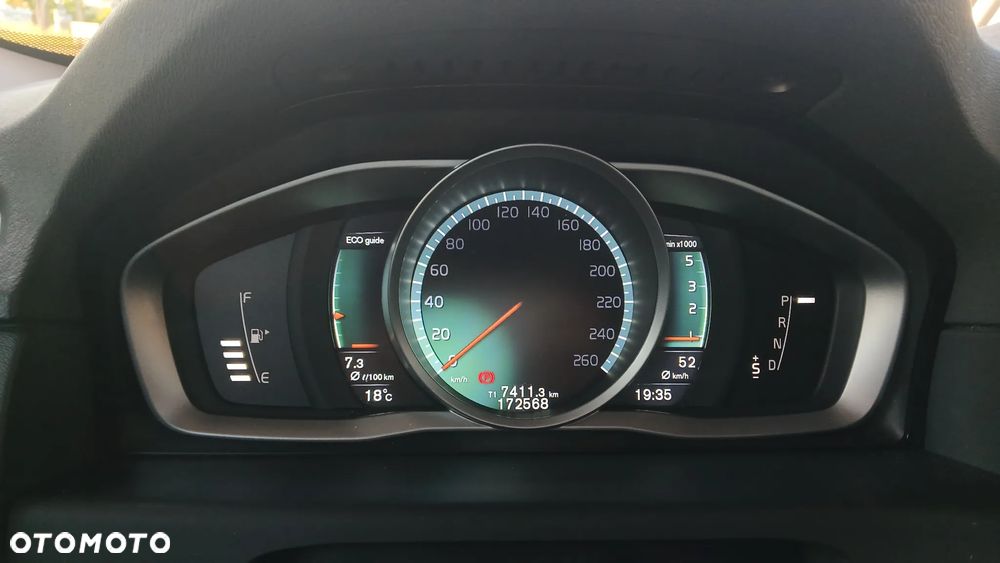 Volvo XC 70 D4 AWD Geartronic Momentum - 17