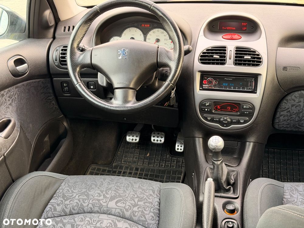 Peugeot 206 - 20