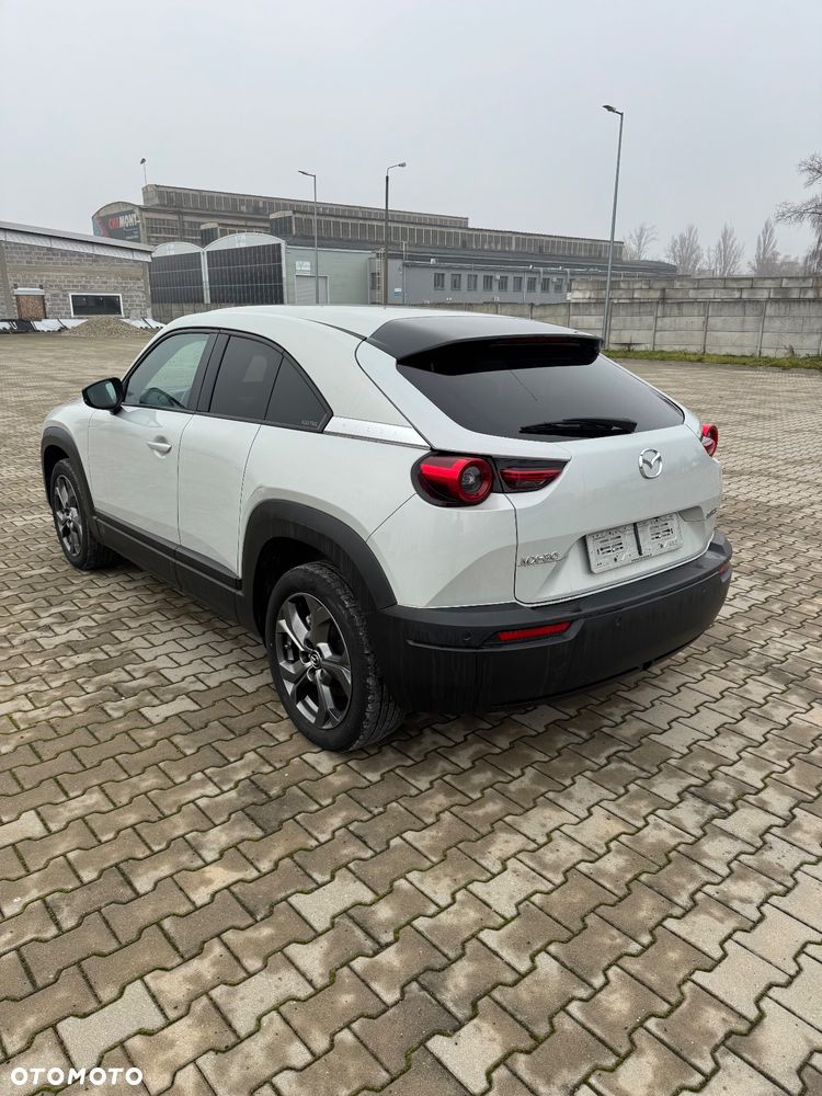 Mazda MX-30 e-SKYACTIV - 4