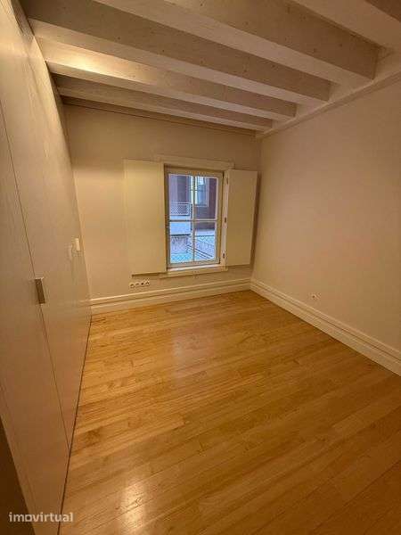 apartamento t3  R. de Mouzinho da Silveira 180 - Grande imagem: 3/12