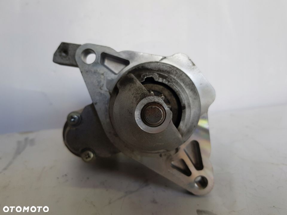 rozrusznik Toyota Verso S 1.3 - 5