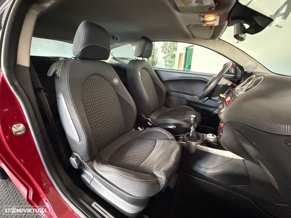 Alfa Romeo MiTo 1.3 JTD Distinctive - 22