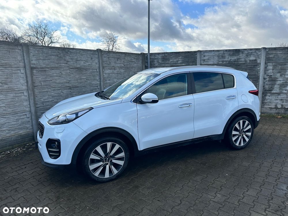 Kia Sportage 1.7 CRDI 2WD Dream-Team Edition - 2