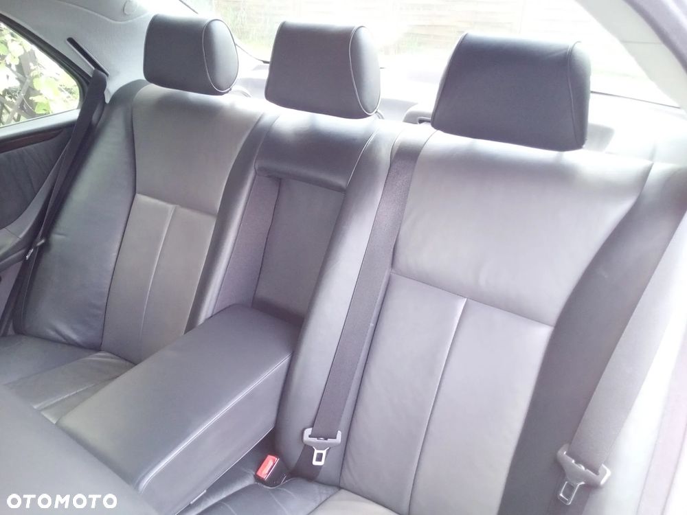 Mercedes-Benz Klasa E - 7