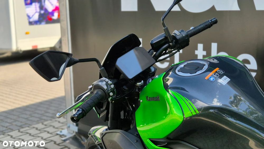 Kawasaki Z 900 - 21