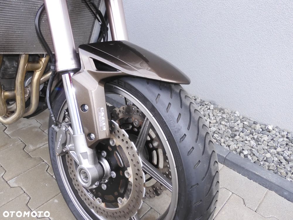 Kawasaki Versys 1000 - 5