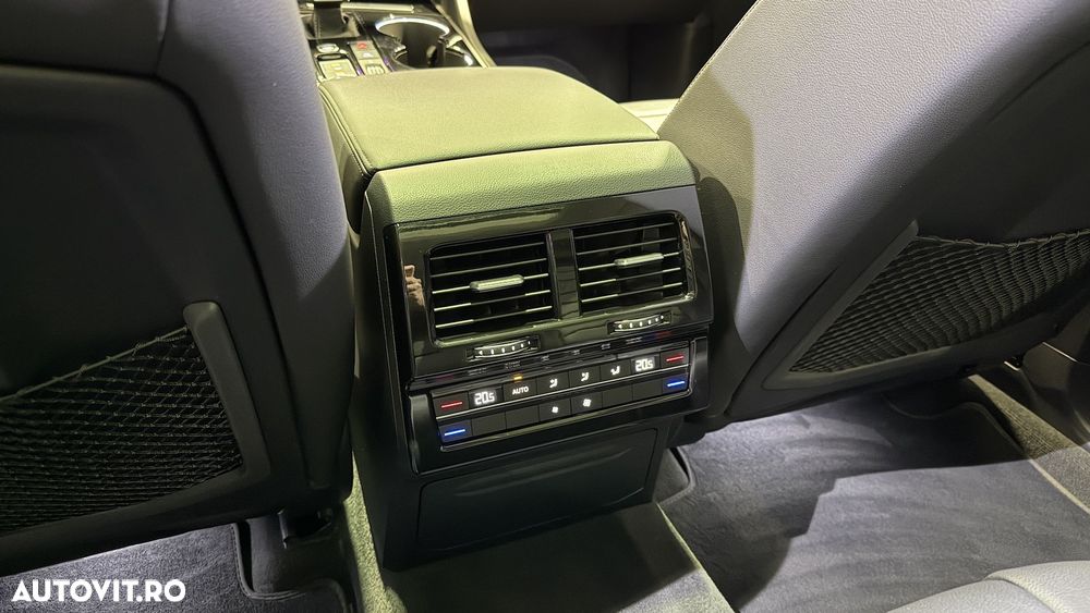 Volkswagen Touareg V6 TSI eHybrid PHEV Elegance - 36