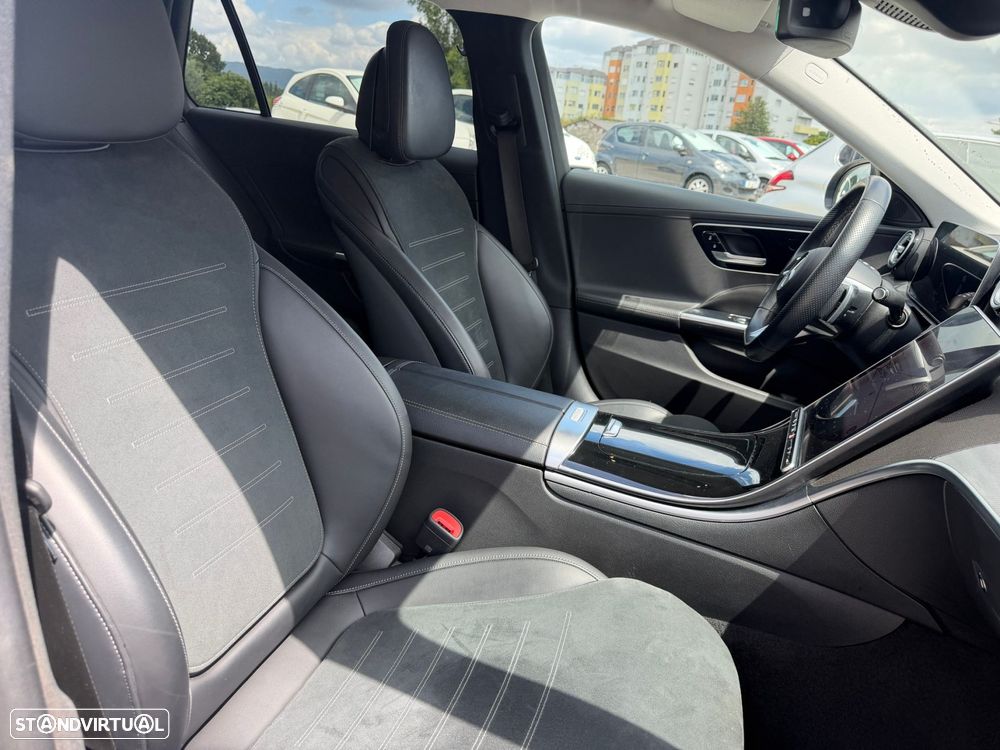 Mercedes-Benz C 300 e T 9G-TRONIC AMG Line - 12