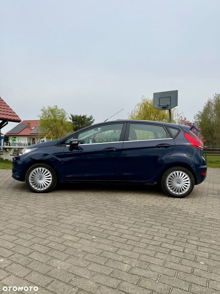 Ford Fiesta - 8