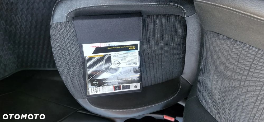 Opel Astra IV 1.6 Cosmo - 35