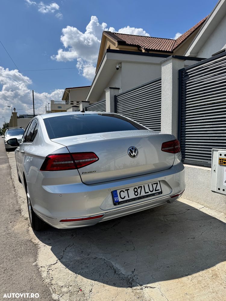 Volkswagen Passat 2.0 TDI DSG Highline - 4