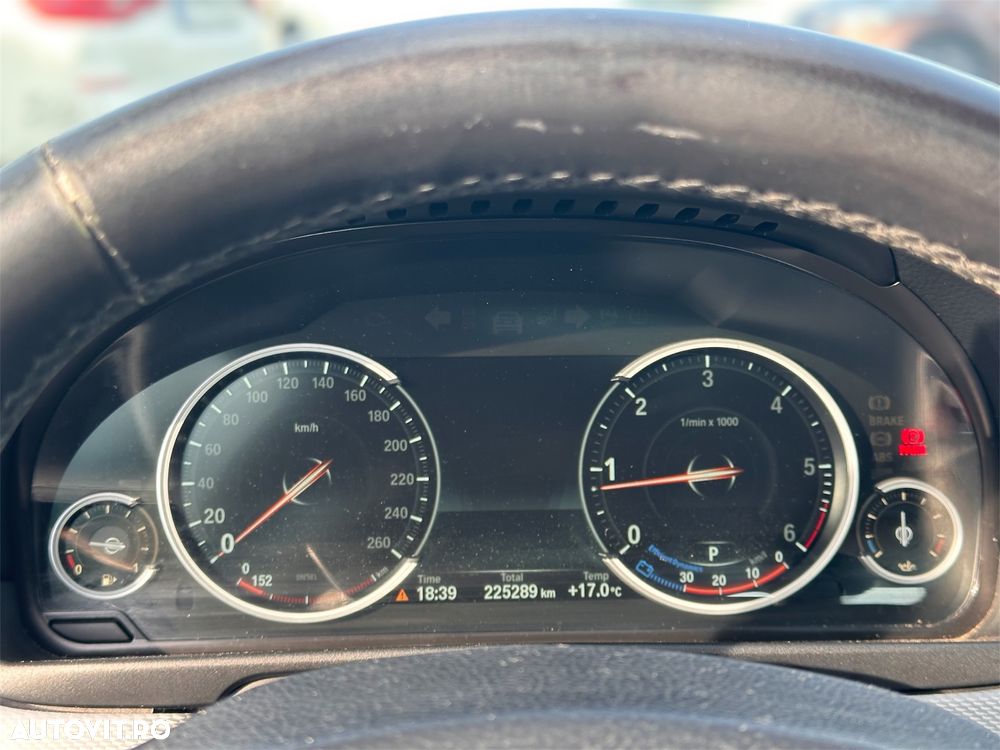 BMW Seria 5 520d xDrive Aut. Luxury Line - 5