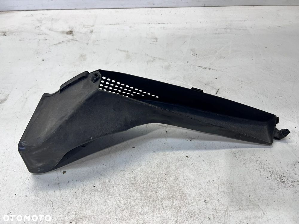 WLOT DOLOT POWIETRZA AUDI A4 B9 A5 8W 8W0129618A - 3