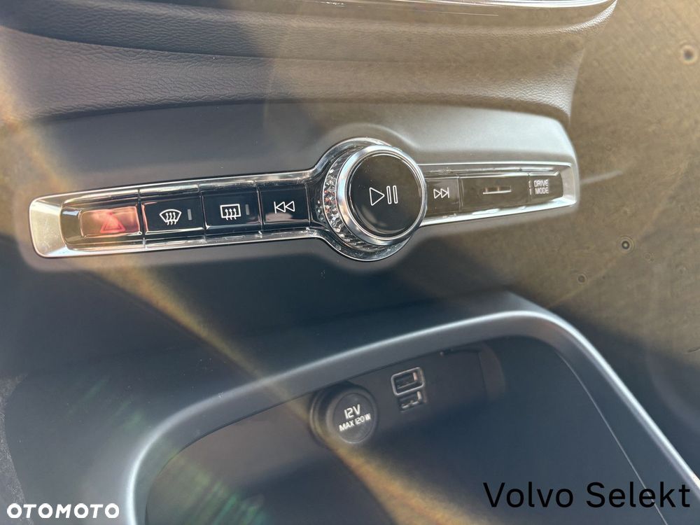 Volvo XC 40 - 15