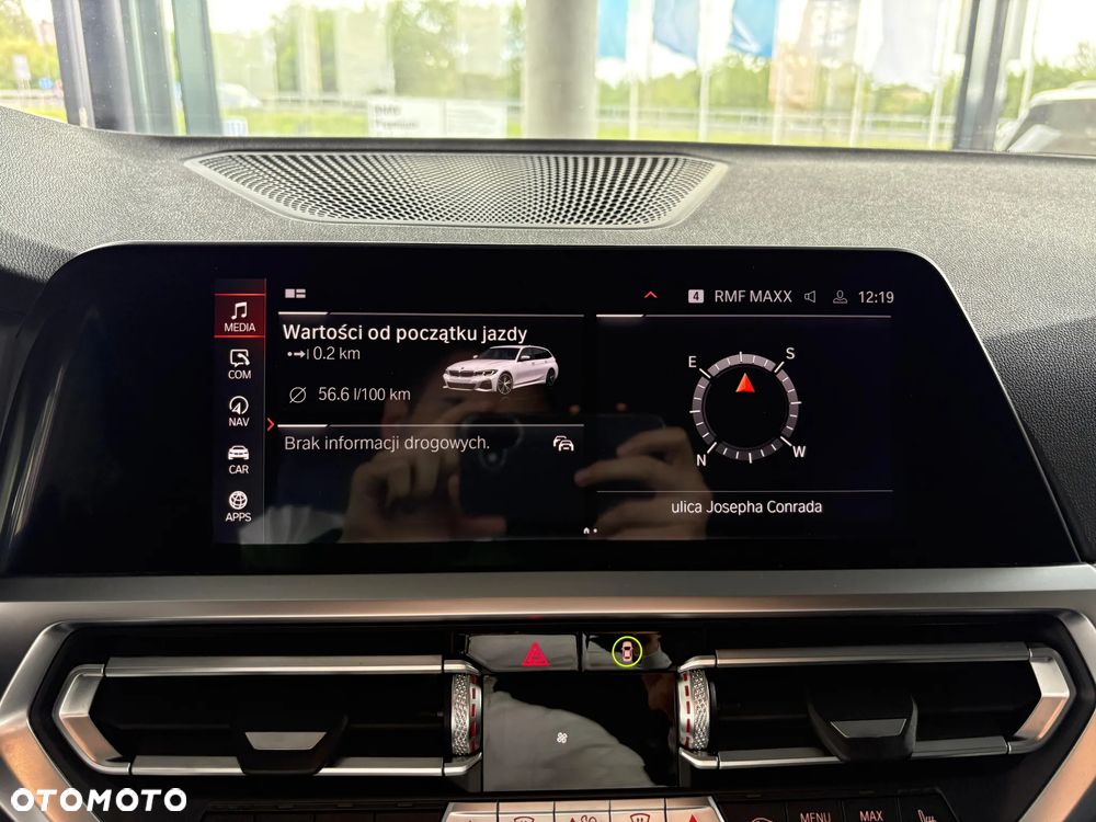 BMW Seria 3 330i xDrive M Sport sport - 19