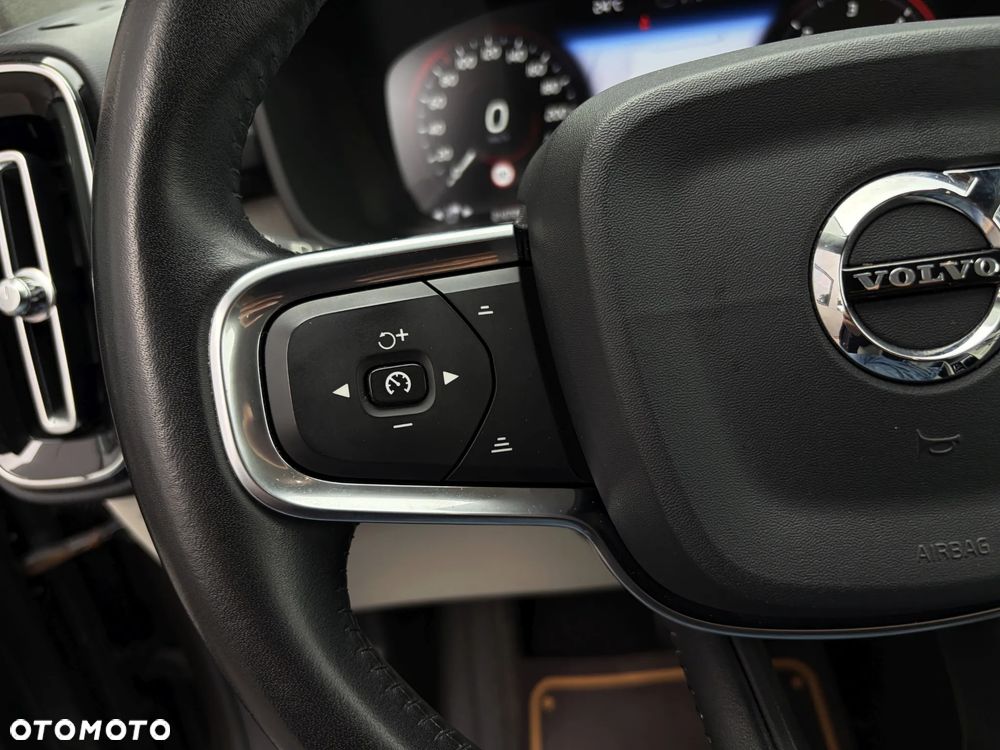 Volvo XC 40 D4 AWD Inscription - 23