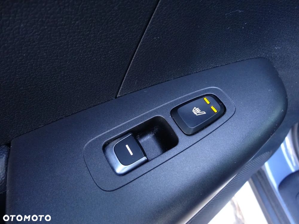 Kia Sportage 1.7 CRDI 2WD Dream-Team Edition - 34