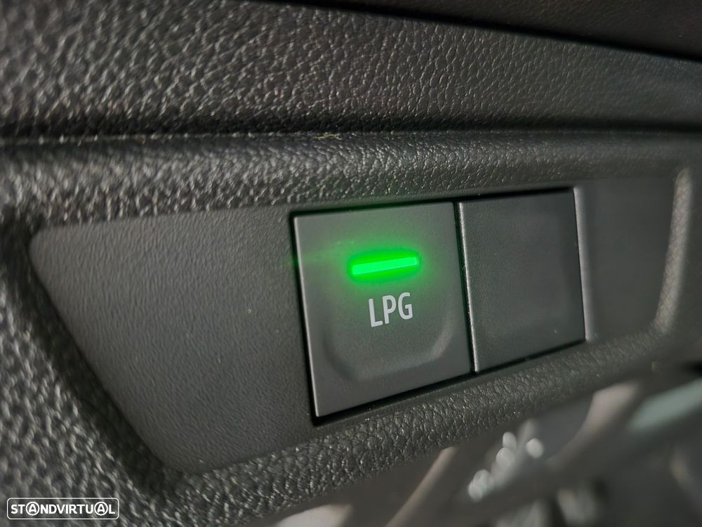 Dacia Sandero 1.0 TCe Stepway Essential - 11