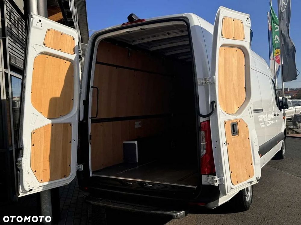 Mercedes-Benz Sprinter - 6
