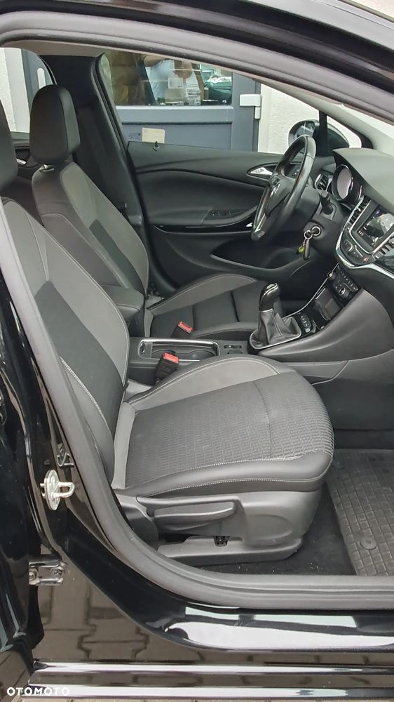 Opel Astra V 1.2 T Business Elegance S&S - 22