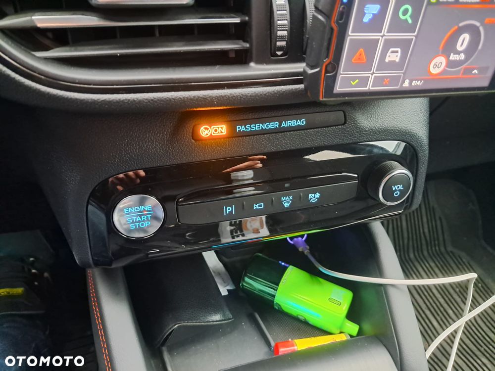 Ford Kuga 2.5 Duratec FHEV ST-LINE X - 19