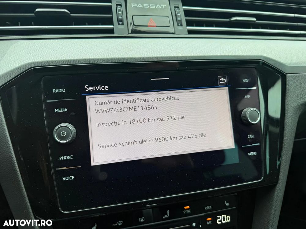 Volkswagen Passat - 14