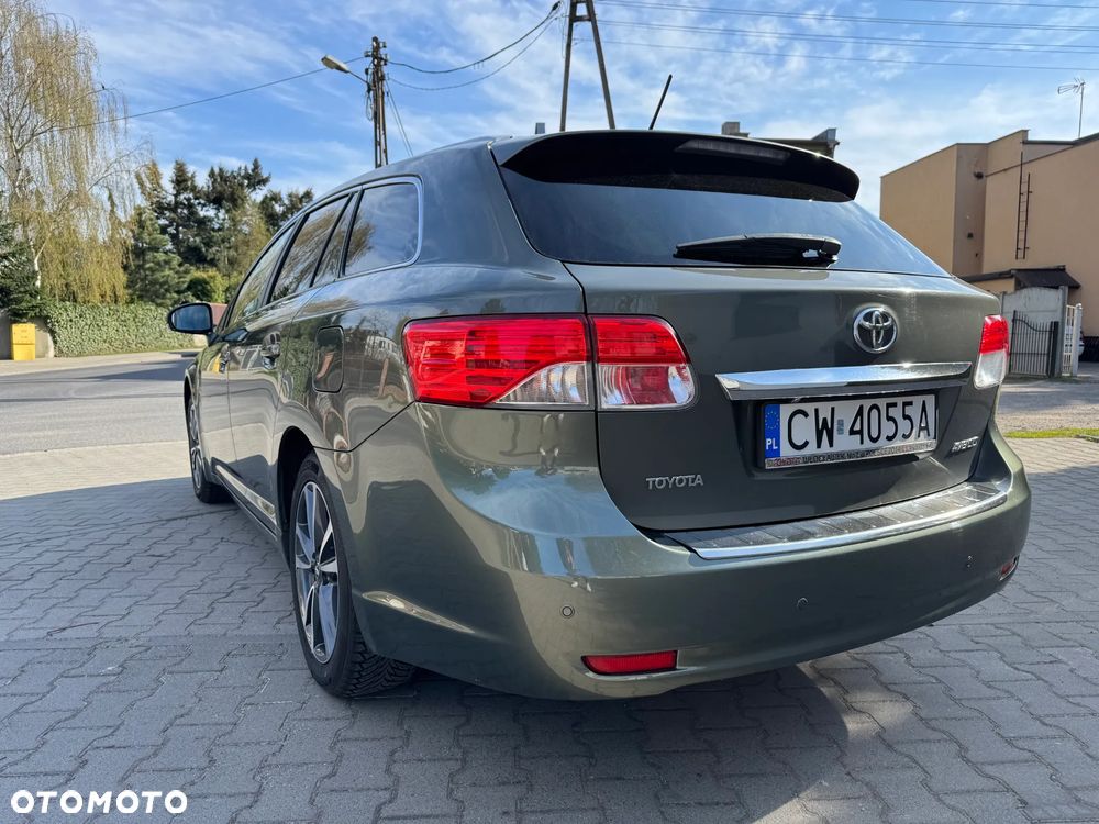 Toyota Avensis - 7