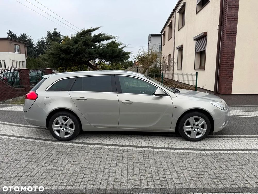 Opel Insignia 1.6 Design Edition - 10