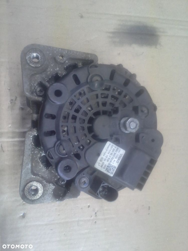 Skoda Citygo VW Up 1.0 MPi alternator 110A  04C903023B - 8