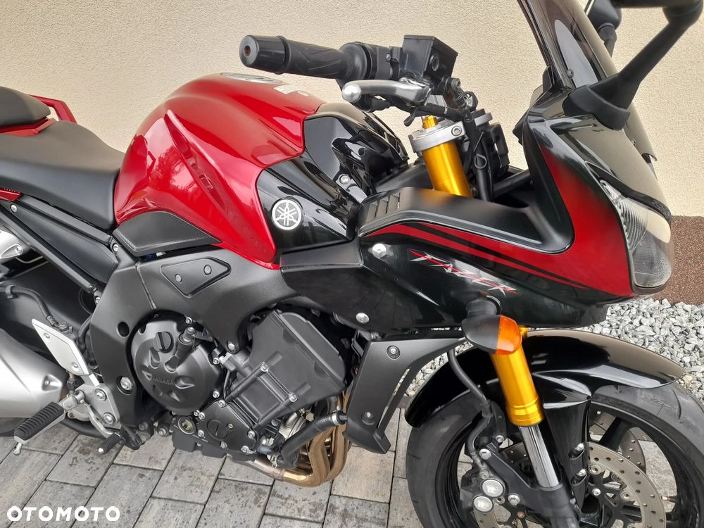 Yamaha FZ - 8