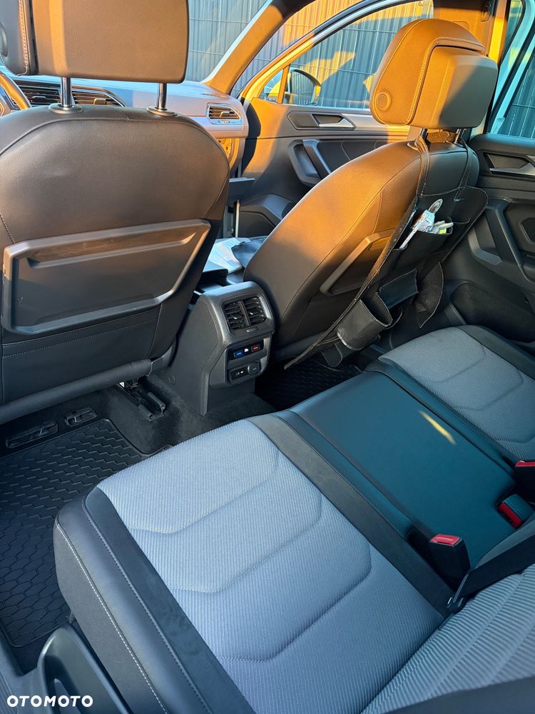 Volkswagen Tiguan - 12