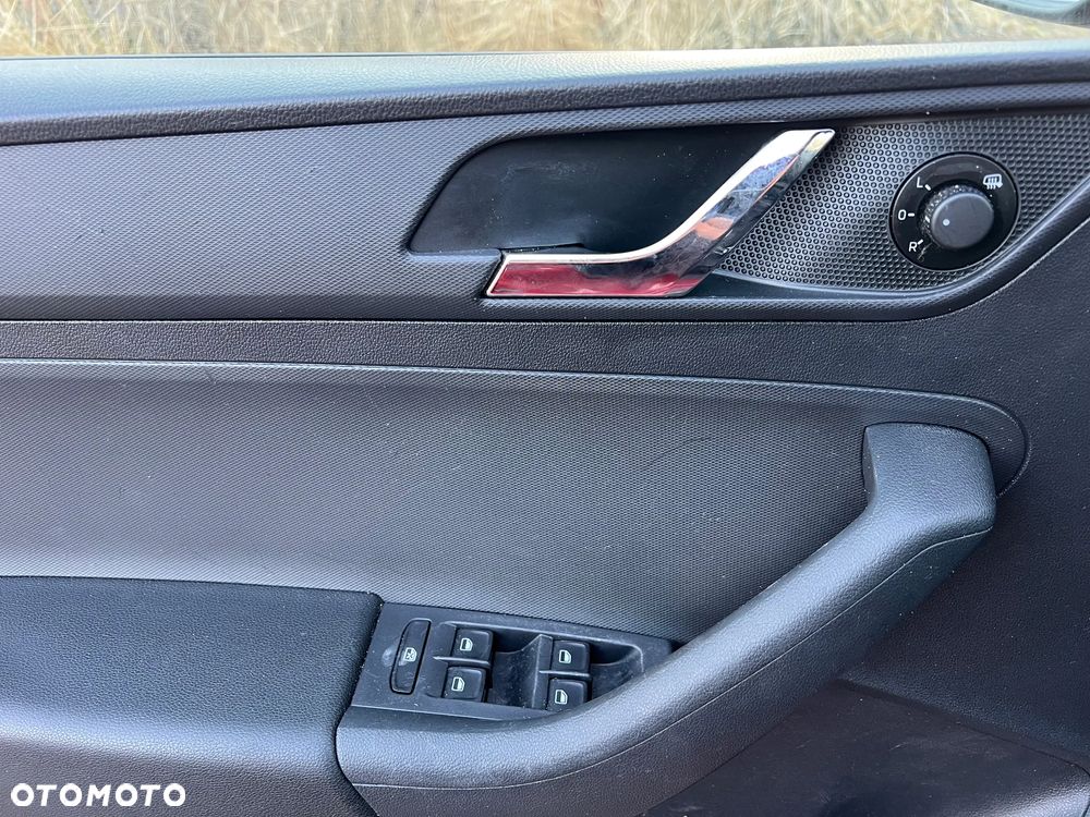 Skoda RAPID 1.2 TSI Ambition Green tec - 13